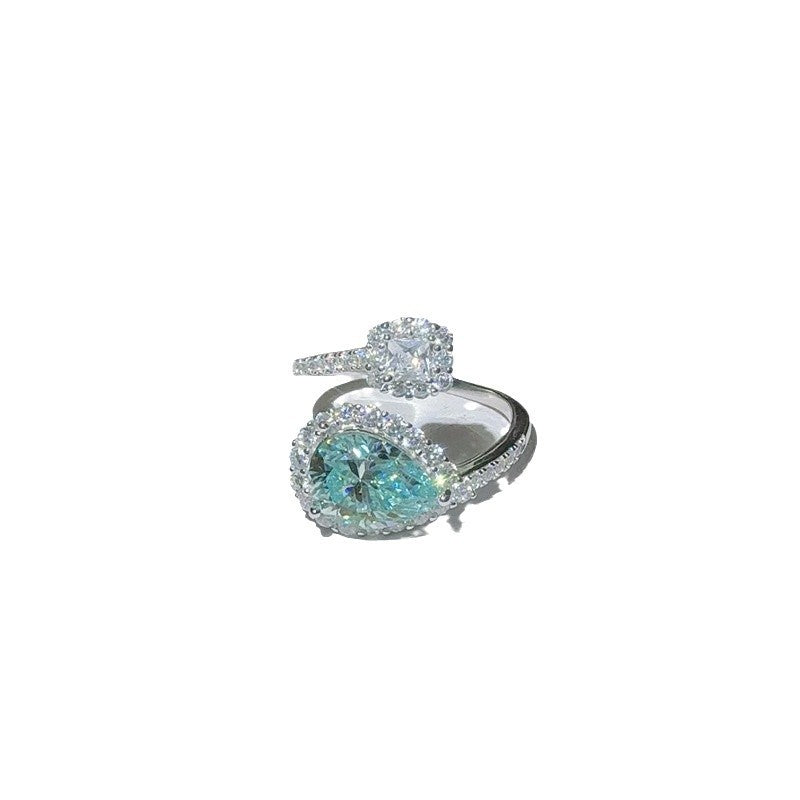 Moissanite Diamond Mirage Ring