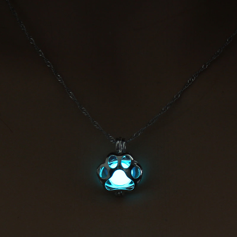 Luminous Cat Paw Necklace