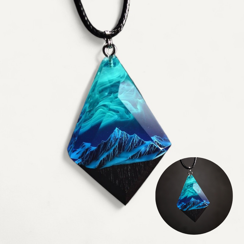 Collier Lumineux Montagne Enneigée