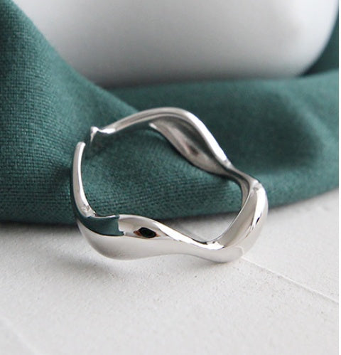 Anillos de ondas minimalistas