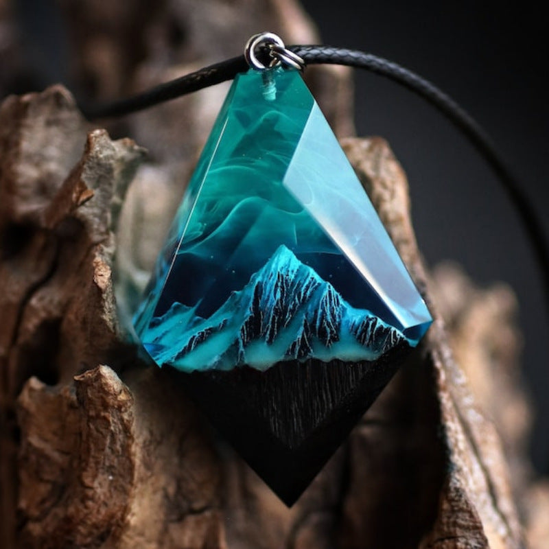 Collier Lumineux Montagne Enneigée