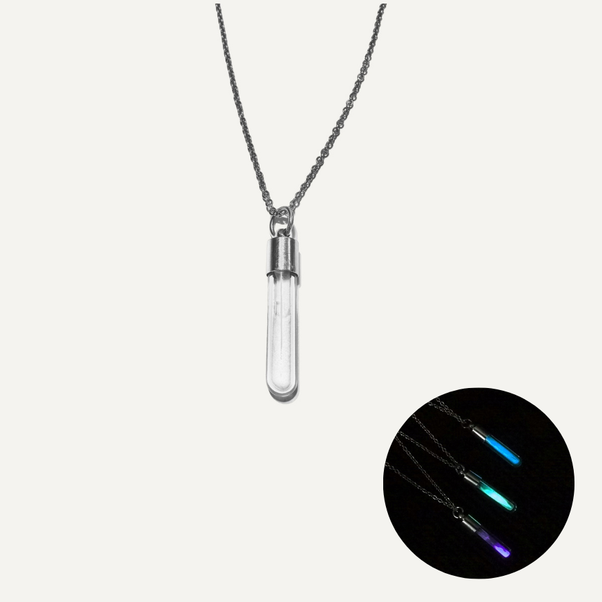 Collier lumineux en poussière de fée