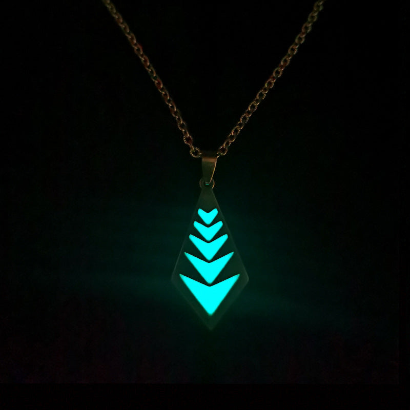 Collier pendentif géométrique lumineux 