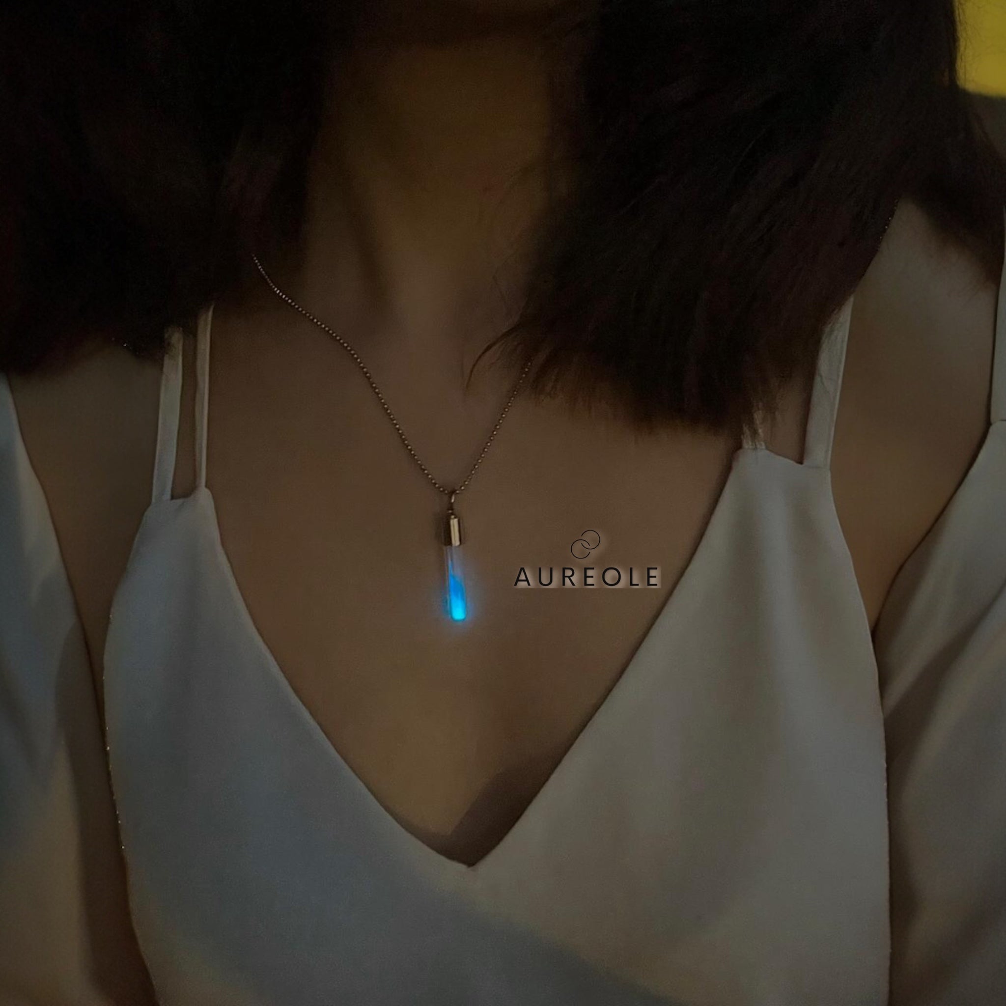 Collier lumineux en poussière de fée