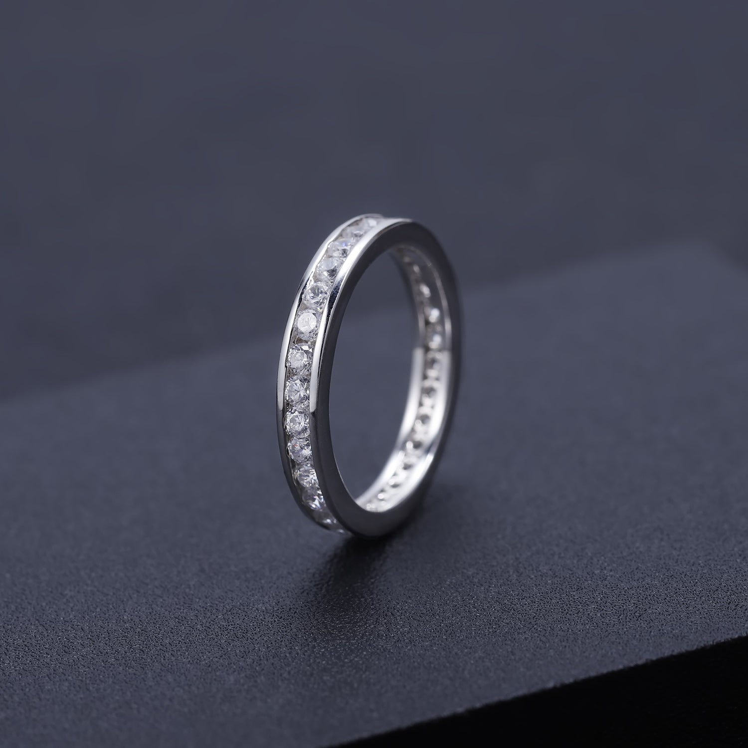 Moissanite Diamond Infinity Band