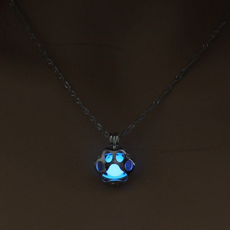 Luminous Cat Paw Necklace